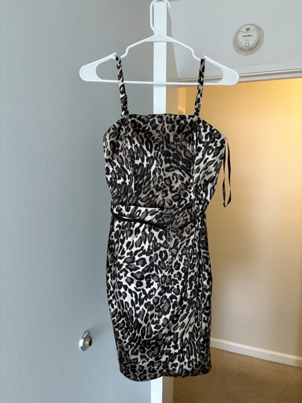 Guess Leopard Print Satin Dress Size 3 Convertible Strapless Belted Mesh Back